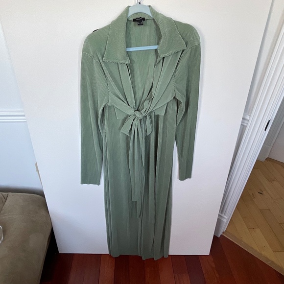 Sage green two piece wide leg high waisted pant set-TALL - Picture 1 of 10